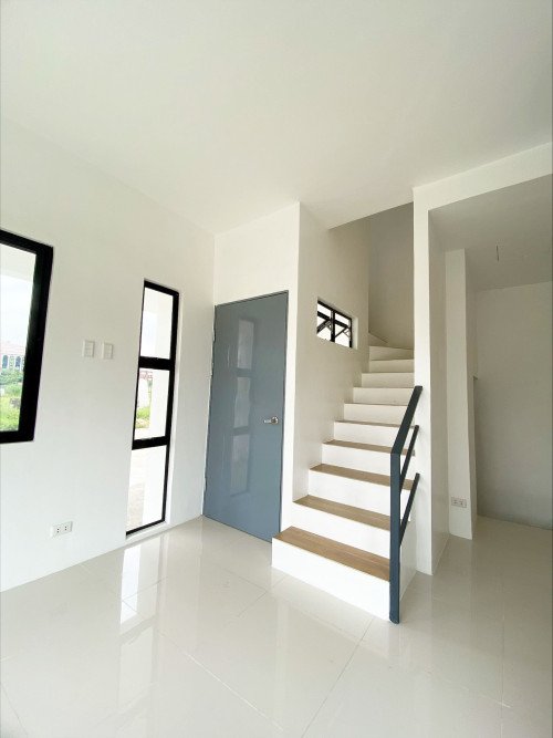 Acropolis Residences